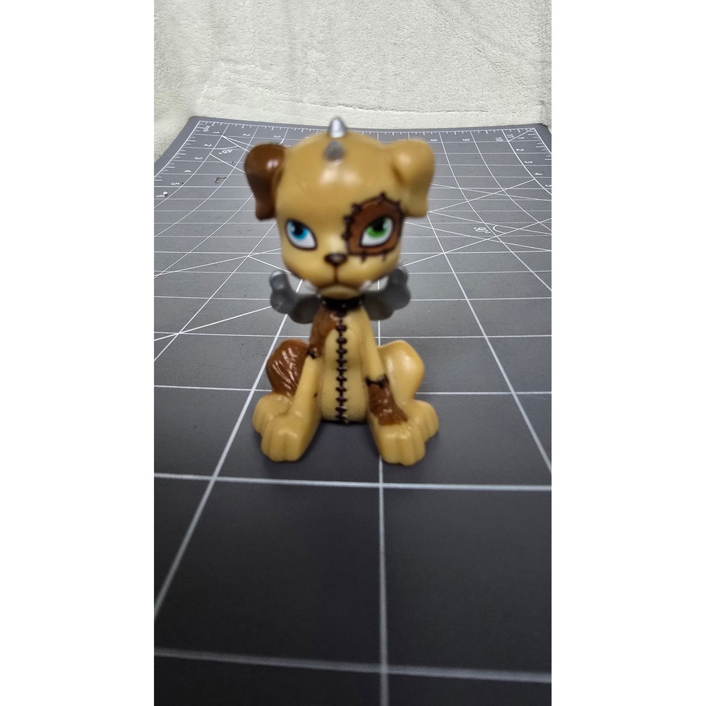 Mattel Monster High Watzit Dog Pet Figure Frankie Stein Stitched Winged Puppy